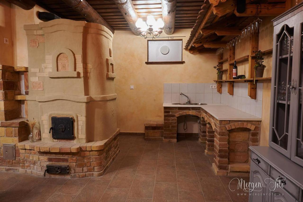 Bed and Breakfast Kamaras Ring House Mogyoród Zewnętrze zdjęcie